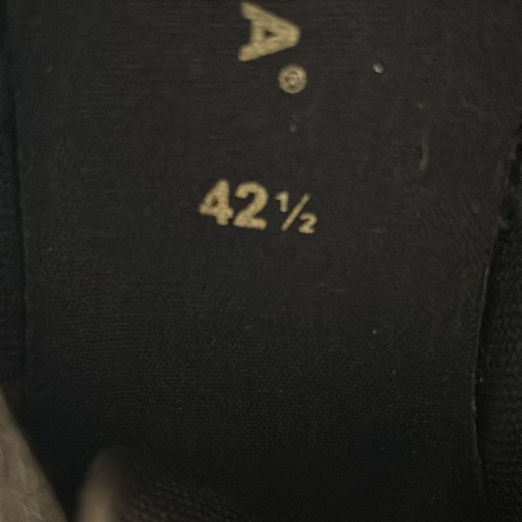 Superga 41 9.5US Cotu Classic Black and Cream Rubber Sole Sneaker Casual… - Picture 5 of 7